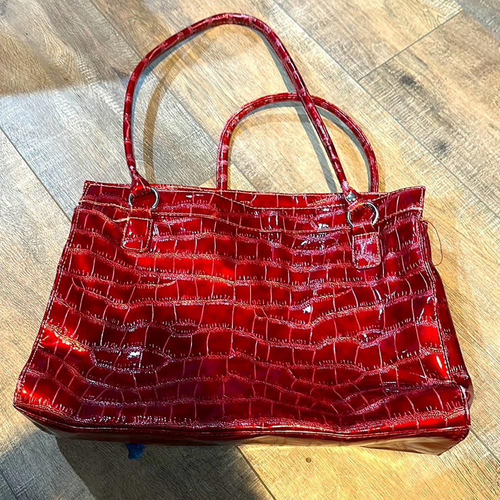Sag Harbor Shoulder Bag Red Crocodile Skin
